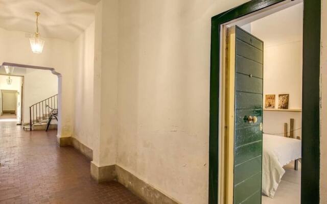 Trastevere budget studio