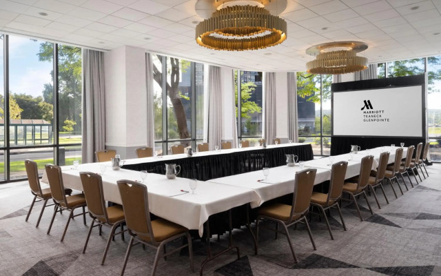 Teaneck Marriott at Glenpointe