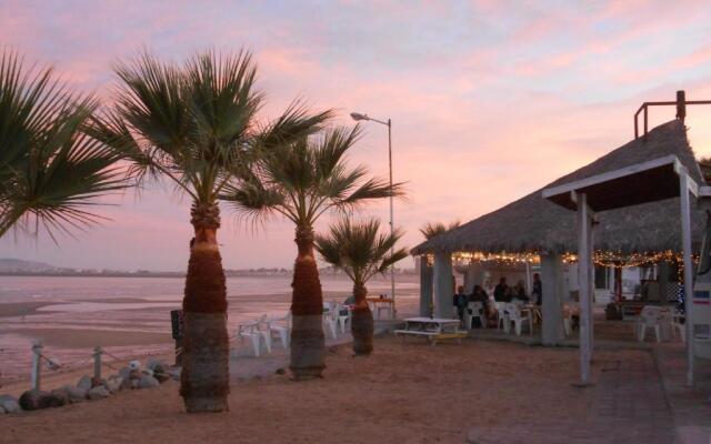 #38 Bungalow Seaside Hotel & Victors RV Park