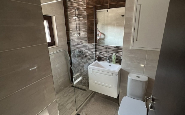 Luxurious Sunset Villa with Pool