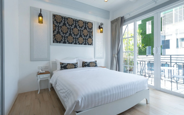 White Ivory Bed & Breakfast