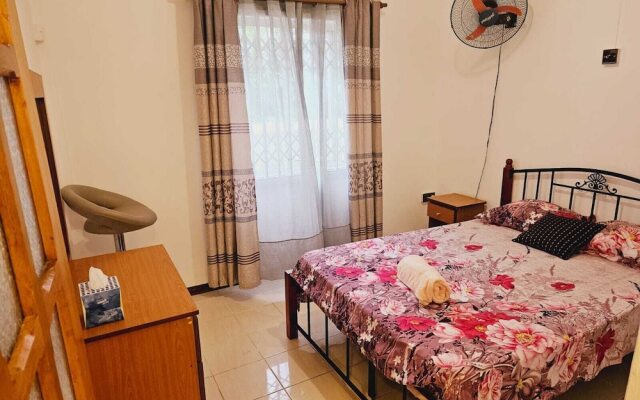 Captivating 3-bed Apartment in Flic en Flac