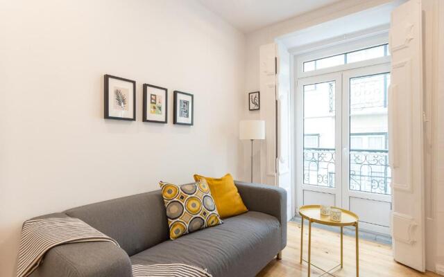 Three bedroom apartment in historical centre -Bairro Alto