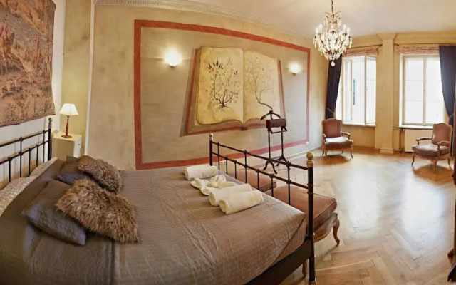 Goodnight Warsaw City Center