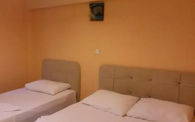 Haluk Hotel