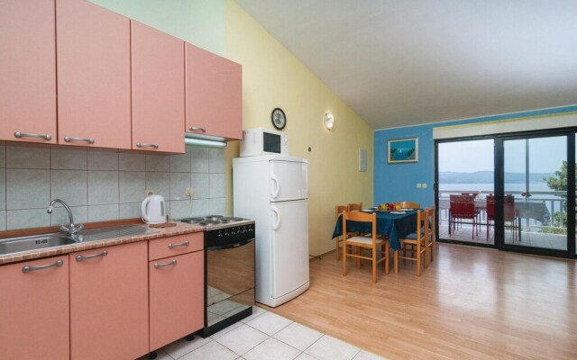 Nice Home in Stanici With Wifi and 2 Bedrooms