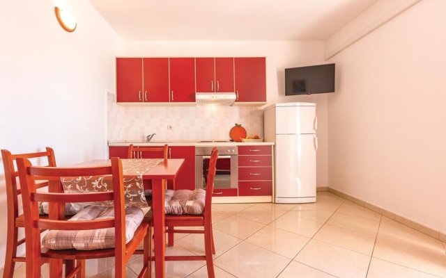 Nice Home in Baska Voda With Wifi and 1 Bedrooms