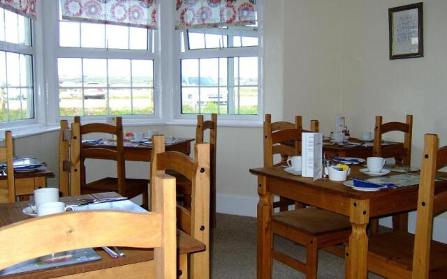 Links Side Guest House