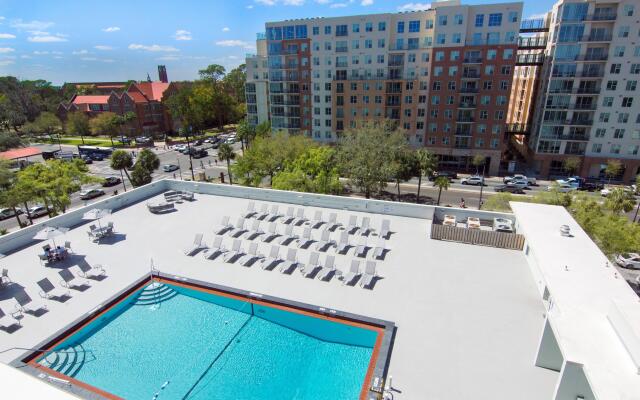 Holiday Inn Gainesville - University Center, an IHG Hotel