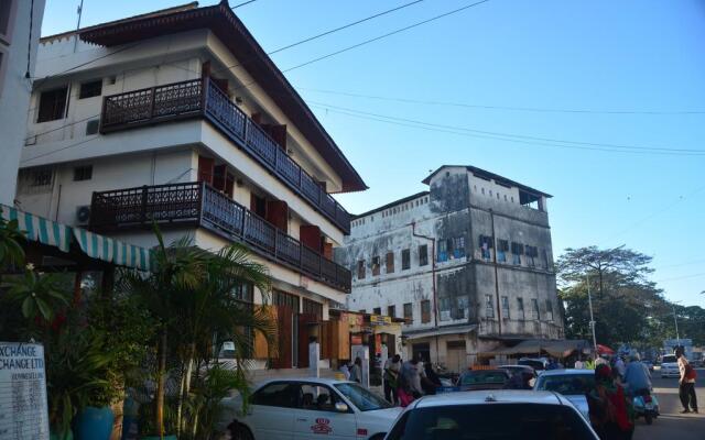 Stonetown View Inn