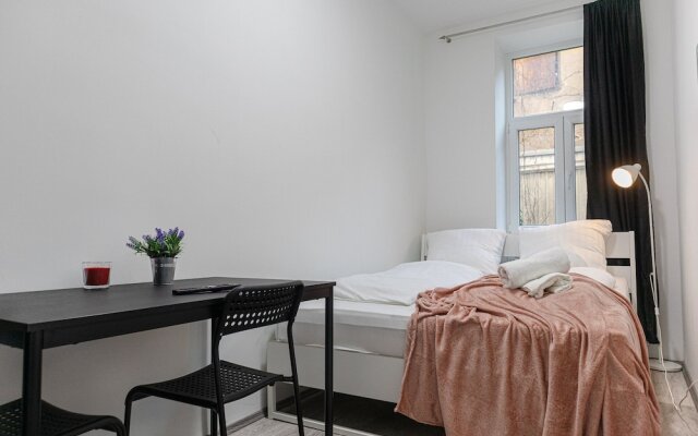 Enkplatz U3- Affordable 5BR shared Apt.