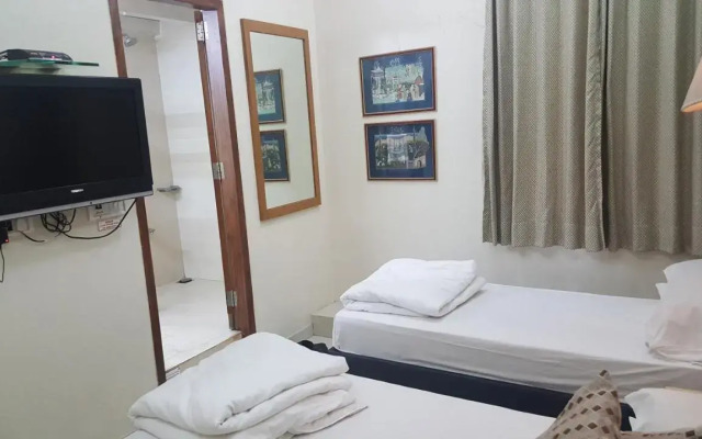 Bentley Hotel Marine Drive