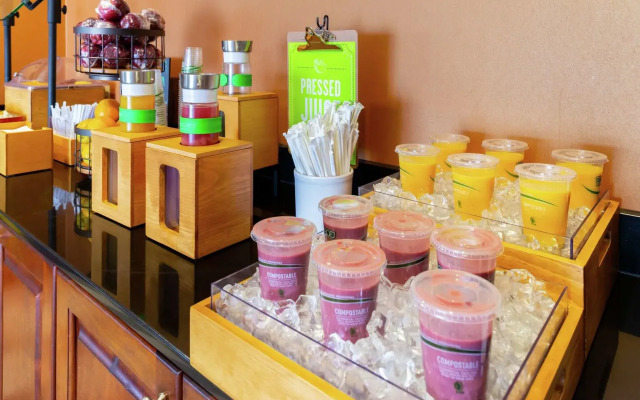 Hampton Inn Greensboro-Airport