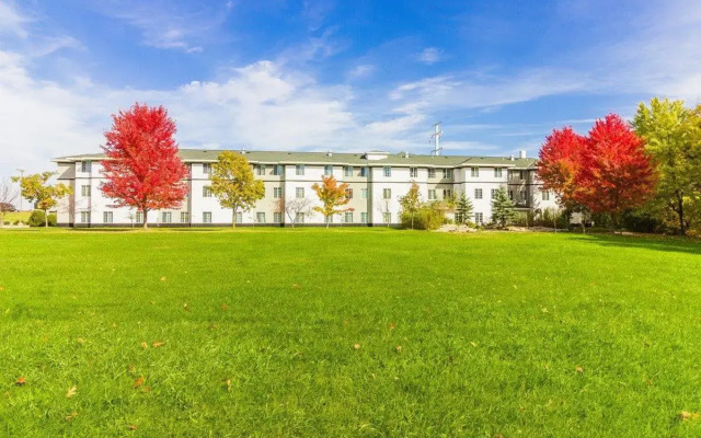 River Hills Hotel