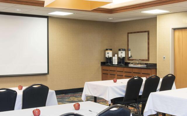 Hampton Inn Columbus/Taylorsville/Edinburgh