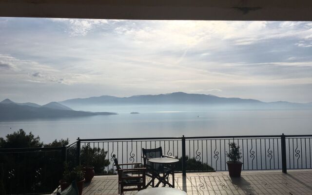 Aliki Hotel