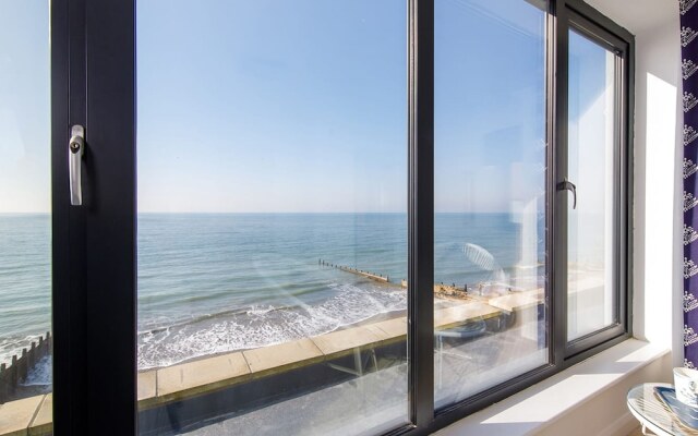 The Sea House - Ultimate Seafront Living Sunsets