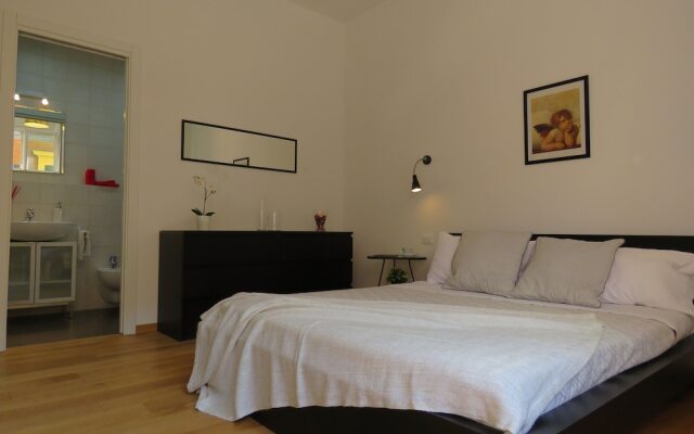 Santa Croce Apartments