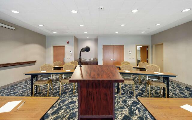 Hampton Inn & Suites Rockland