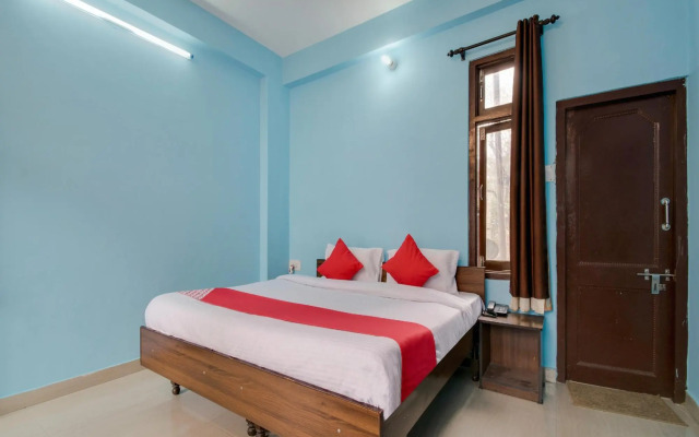 OYO 24695 Hotel Comfort Inn