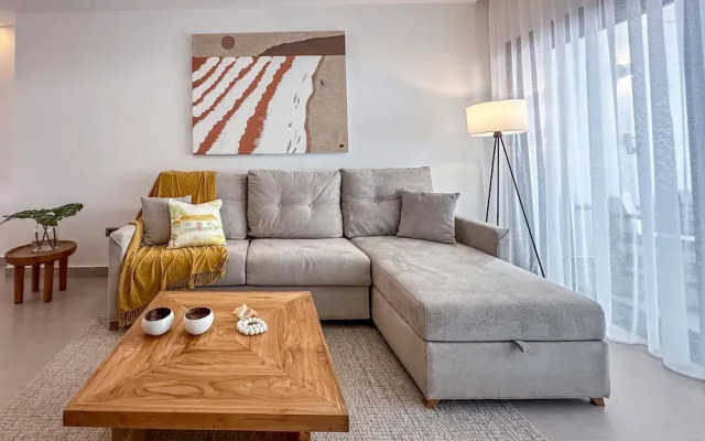 Luxury 2 Bedroom Apartment