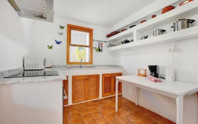 Pilar House