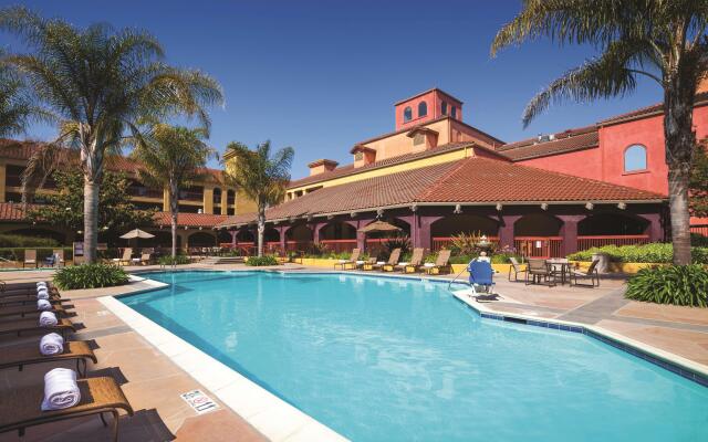 DoubleTree by Hilton Sonoma - Wine Country