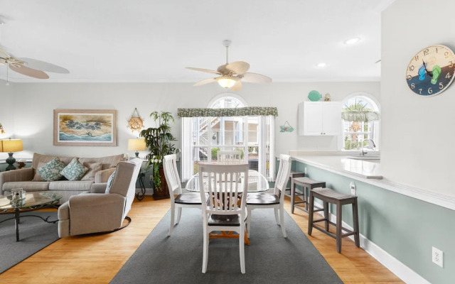 Magnolia Place 4669-104 2 Bedroom Condo