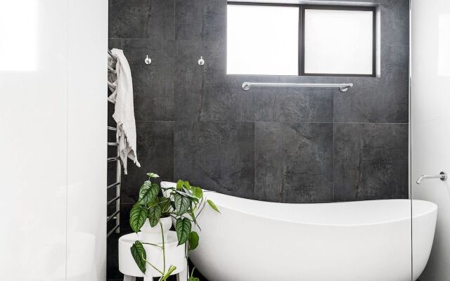 A PERFECT STAY - Bangalow Abode