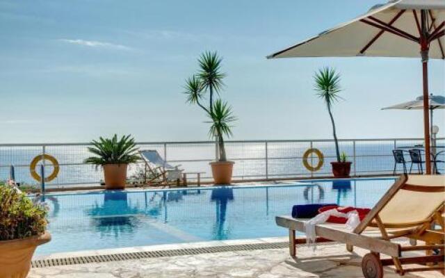 Paramonas Villa 0 Pool Air Con WiFi