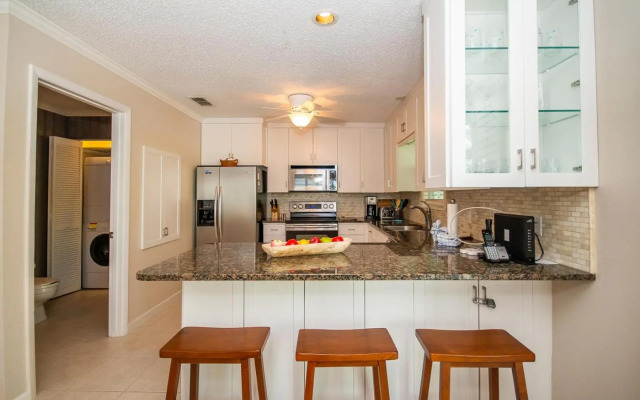 Beach Walk - 6250 Holmes #31