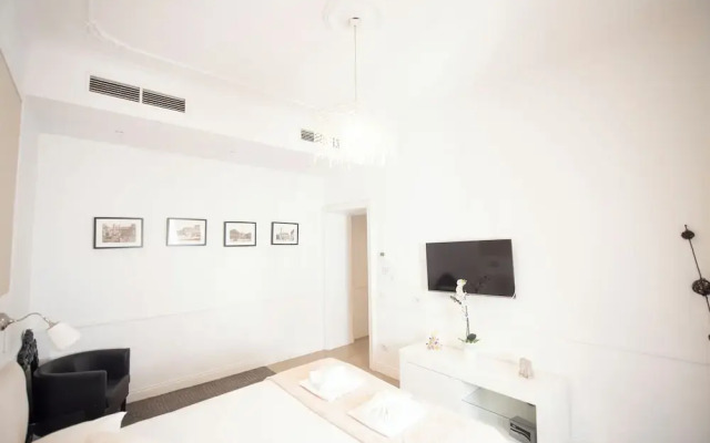 Vatican Beautiful 2Br Apartment