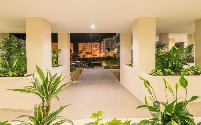 ALB-Luxury 3 bedroom apt Nueva Andalucia