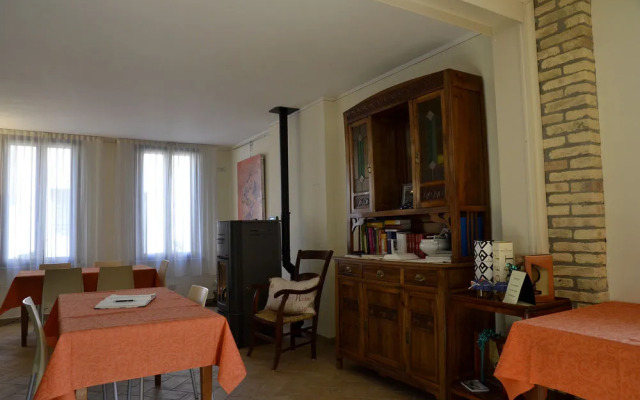 9 Muse Bed and Breakfast