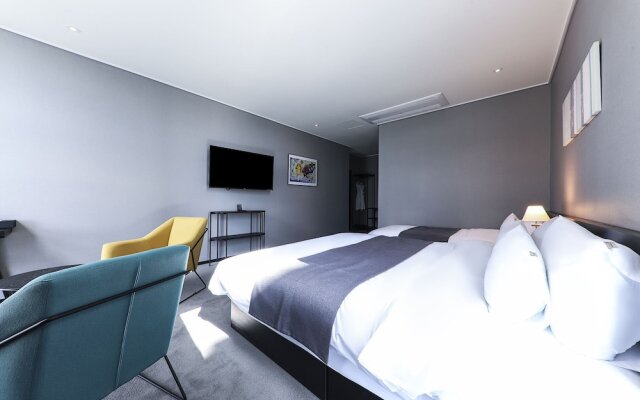 Ocean the point Hotel