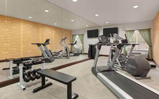 La Quinta Inn & Suites by Wyndham Fresno Northwest