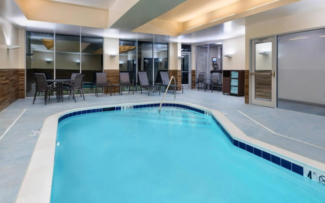 Fairfield Inn & Suites by Marriott Lexington East/I-75