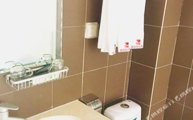 100 Inn Liangpin Hotel (Cangzhou Railway Station Nanchuan Old Street)