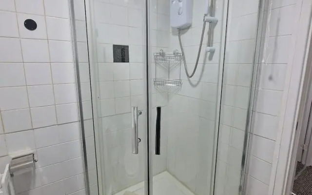 Edgbaston Birmingham Apartment