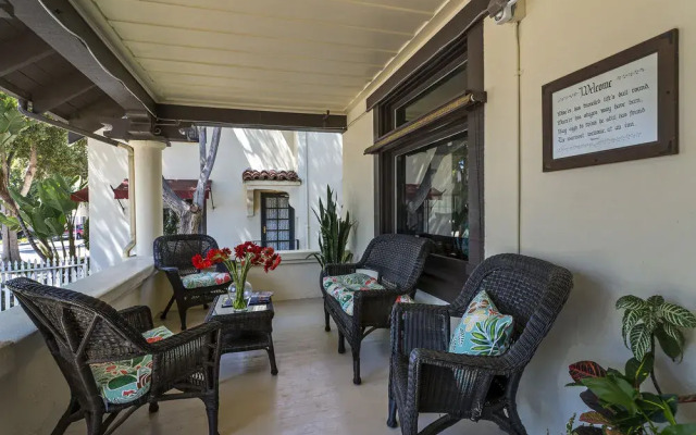Old Yacht Club Inn Vacation Rentals