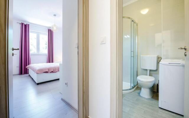 Amazing Home in Cavtat With Wifi and 1 Bedrooms