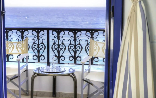 Blue Sea Hotel