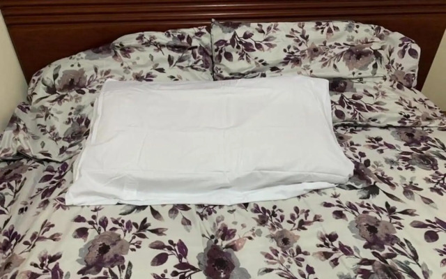 Busybee - Guest House- Self service