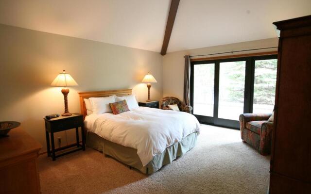 10 Tan Oak-AC-Hot Tub-3BR/3BA