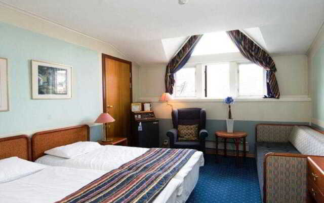 Best Western West