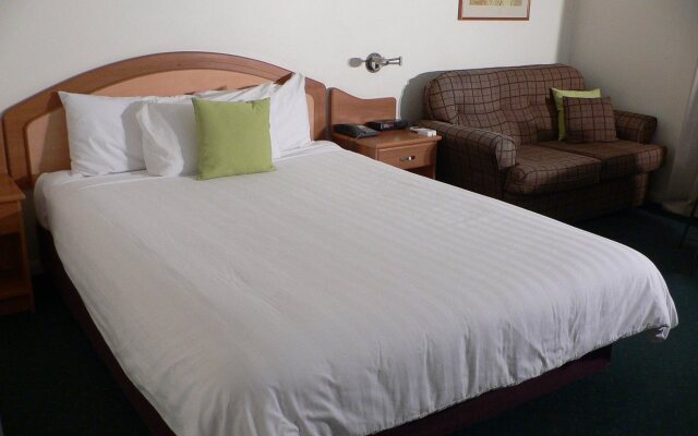 Pegasus Motor Inn and Serviced Apartments
