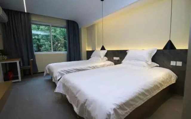 Pinghu Weibinwan Hotel