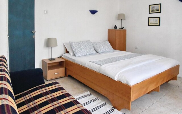 Nice Home in Dobrota With 3 Bedrooms and Wifi