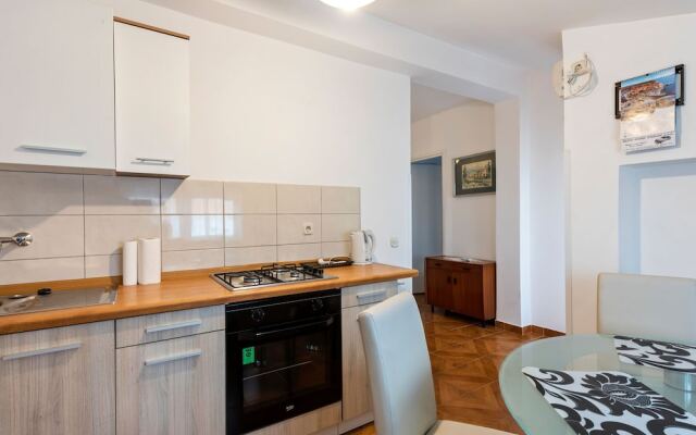 Scenic Apartment in Zadar With Terrace