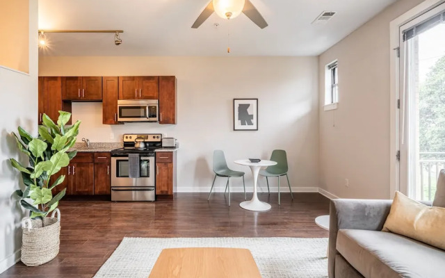 Cozysuites Musicrow Astonishing SDO Free Parking22